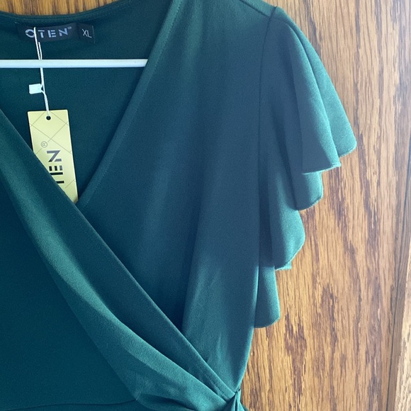 Hunter green wrap dress, body con with flutter sleeves. - Picture 3 of 6